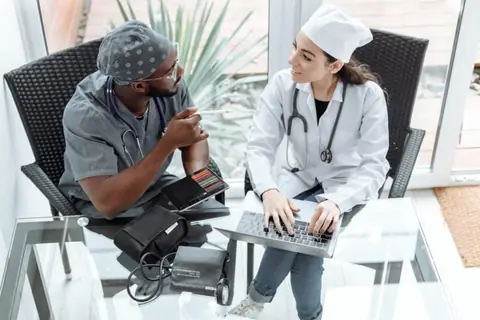 Doctors Are More Vulnerable to Burnout & Monopolies – Here’s the Way Out