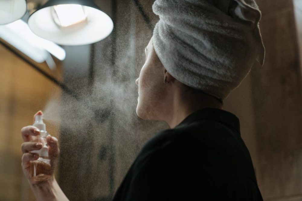 Can Hypochlorous Acid Transform Your Skin Routine and Banish Acne?